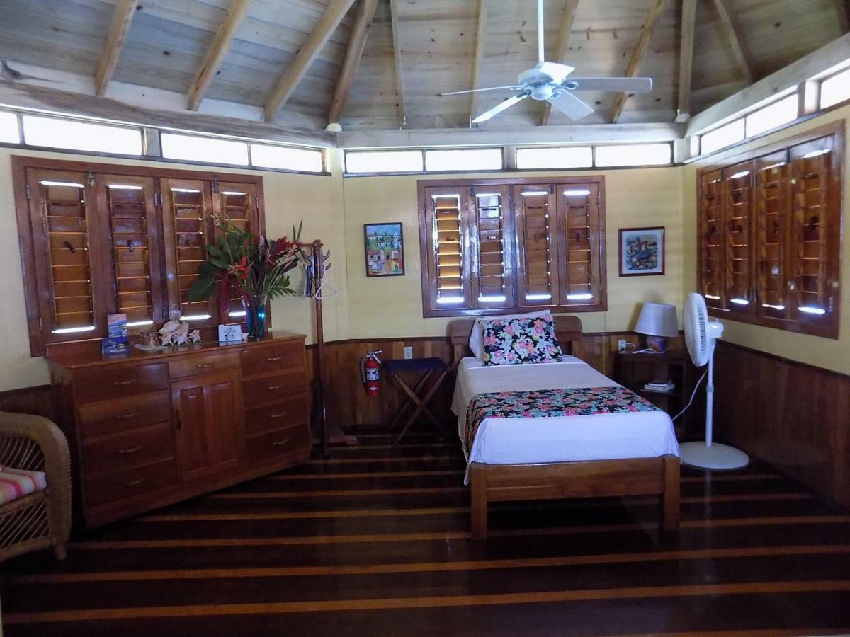 Mango Creek Lodge Port Royal ภายนอก รูปภาพ